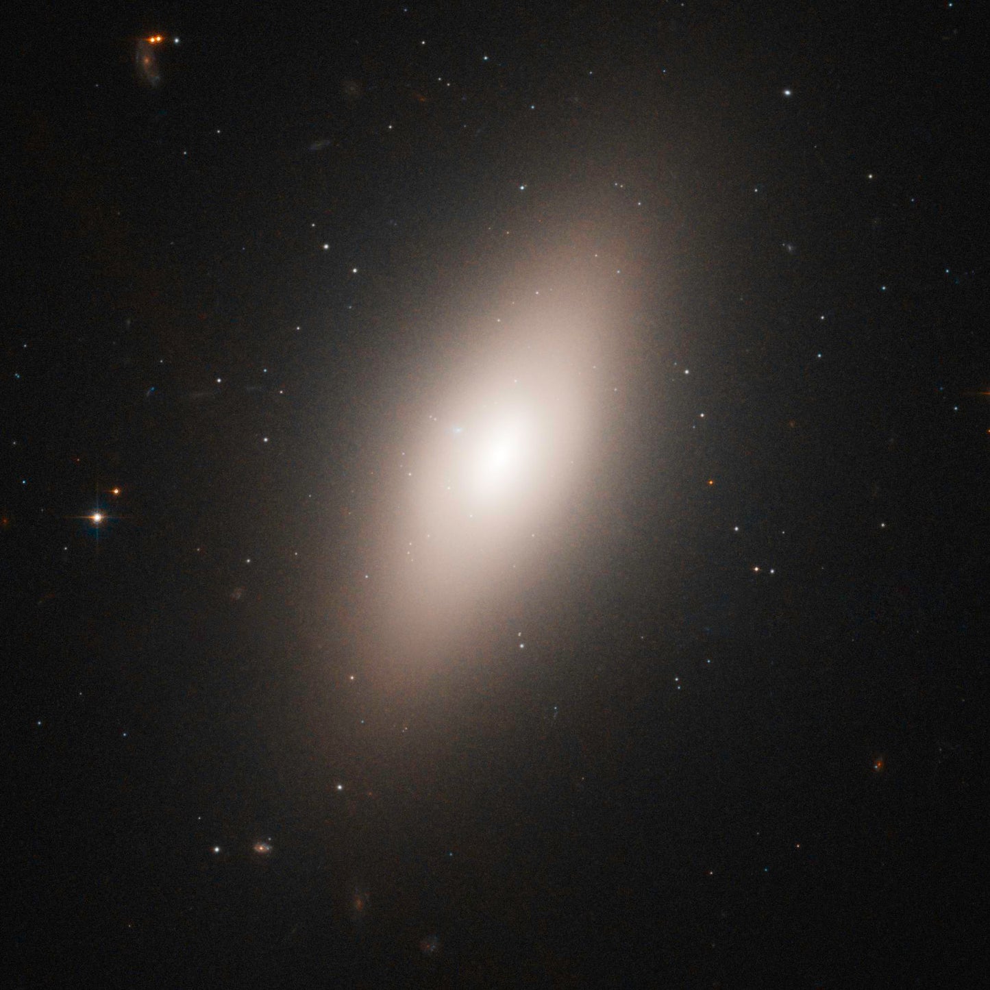 Elliptical Galaxy NGC 4660 · Protection